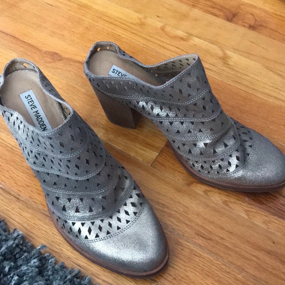 Steve Madden Clogs